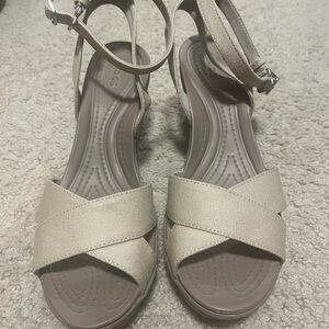 Sexy and Comfort!! Crocs Platform Sandals